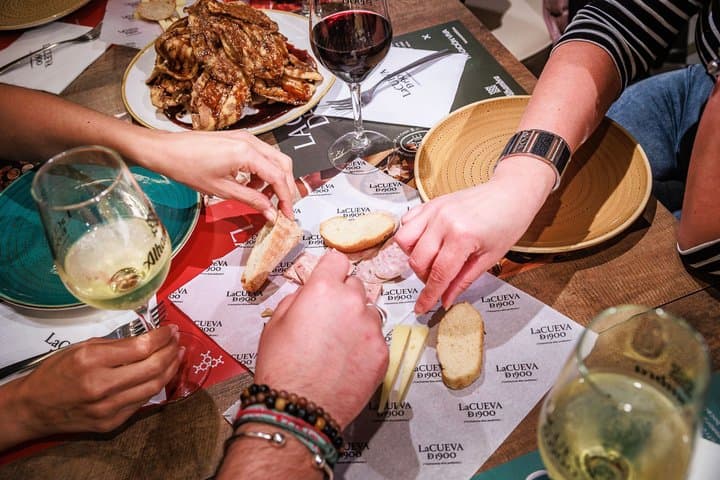 Granada Tapas and Wine Small Group Tour