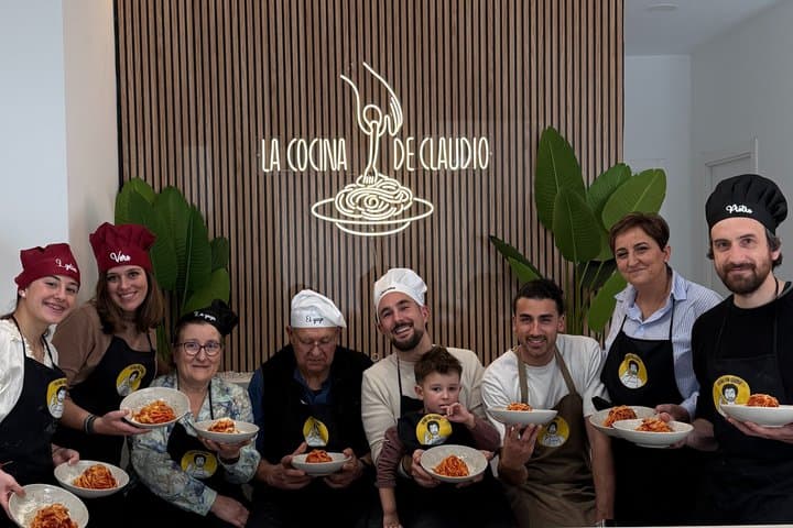 Carbonara Cooking Class in Valencia with an Italian Chef