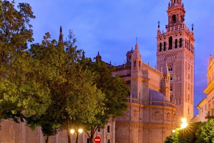 Seville Cathedral Night Tour with Illumination