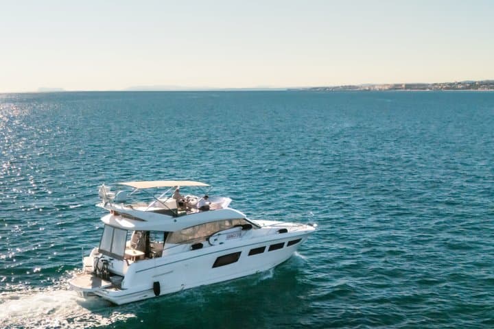50ft Luxury Yacht Charter in Puerto Banús