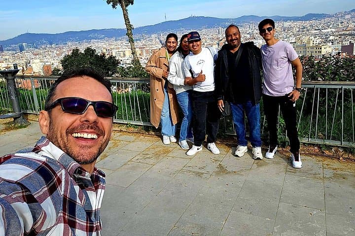 Explore Landmarks of Barcelona Private Tour