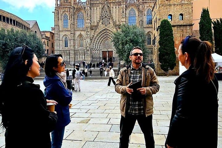 Explore Landmarks of Barcelona Private Tour