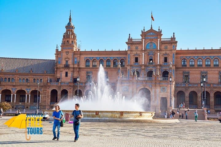 Cultural Walking Tour of Seville Monumental