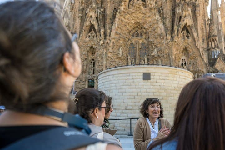 Barcelona: Gaudí & Gourmet Tapas Tasting