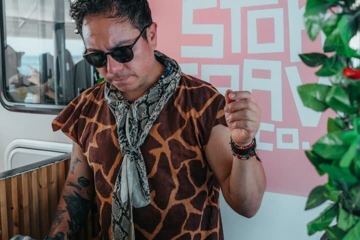 Barcelona Boat Party Cruise with Drinks & Live DJ
