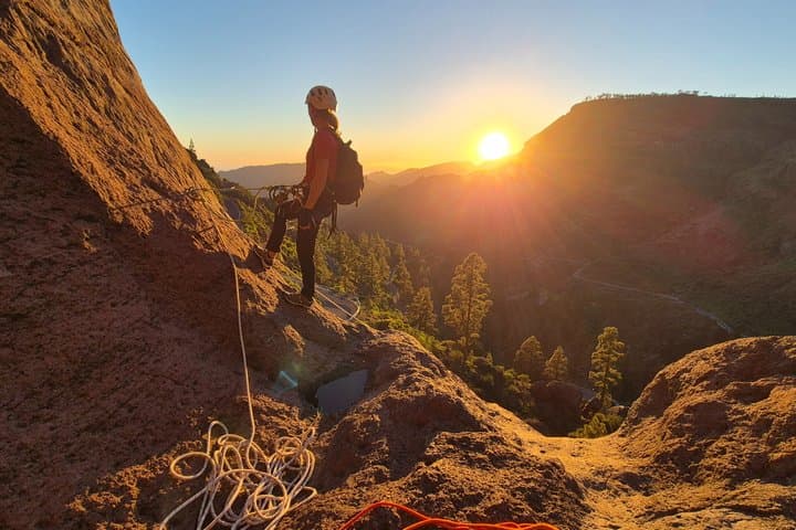 Adventure Tour Gran Canaria: The WALL. Abseiling and caving