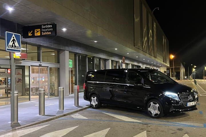 Private transfer from Barcelona to Costa Brava Central S'Agaro