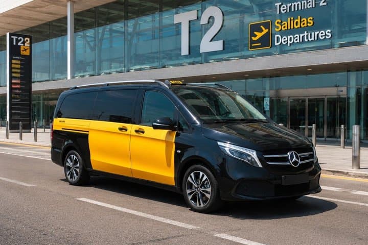 Private Taxi Transfer from Barcelona Hotels to Airport