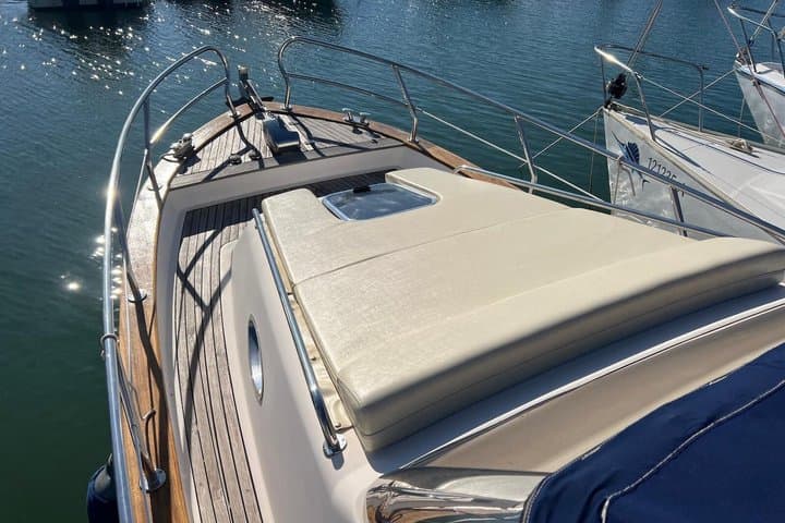 Private Boat Rental in Valencia with Skipper
