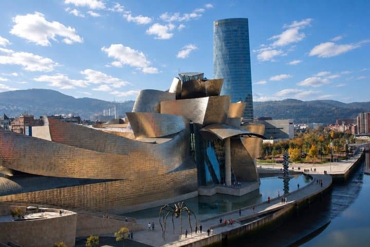 Bilbao Guggenheim Museum Entry Admission With Audio Guide Tour