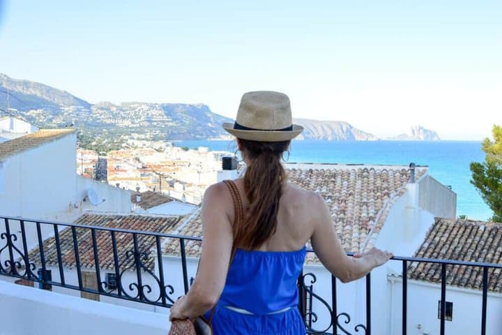 From Valencia: Day Tour to the Algar Springs and Altea