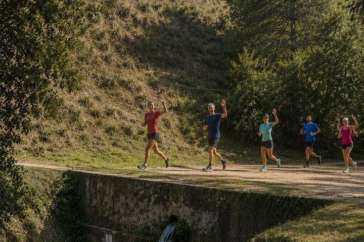 Running tour in Granada and the Alhambra surroundings