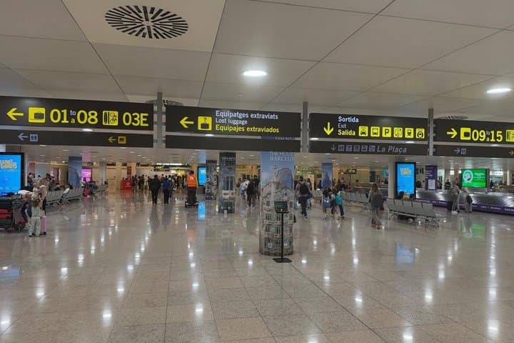 Barcelona Airport to City Private Taxi Arrival Transfer & Pickup
