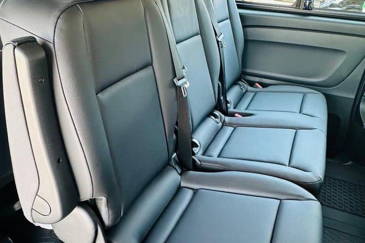 Barcelona Airport to City Private Taxi Arrival Transfer & Pickup