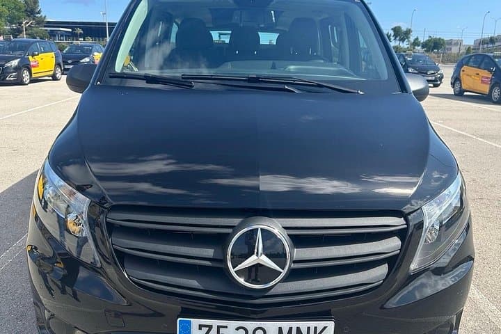 Barcelona Airport to City Private Taxi Arrival Transfer & Pickup