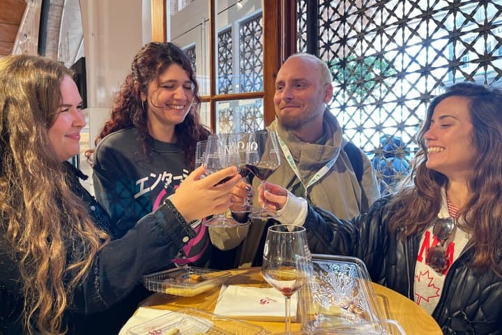 Montserrat Small Group Tour & Wine Tasting from Barcelona
