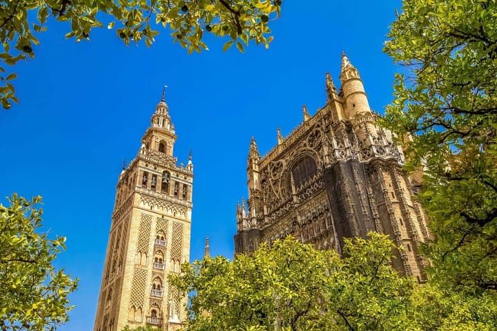 Seville Walking Tour with Audio Guide on Your Smartphone