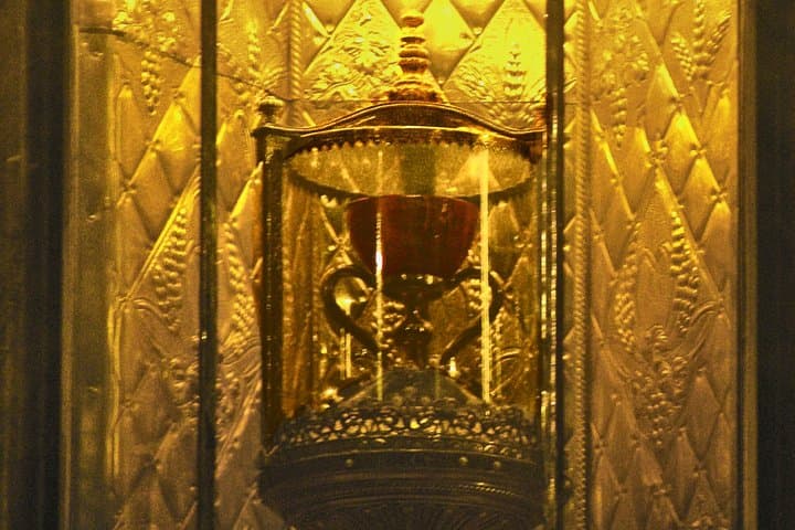 Valencia Cathedral, Holy Grail, Silk Exchange & Wine-Entry Incl.