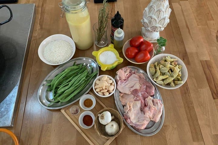 Private Paella & Sangria Cooking Class for Groups in Seville