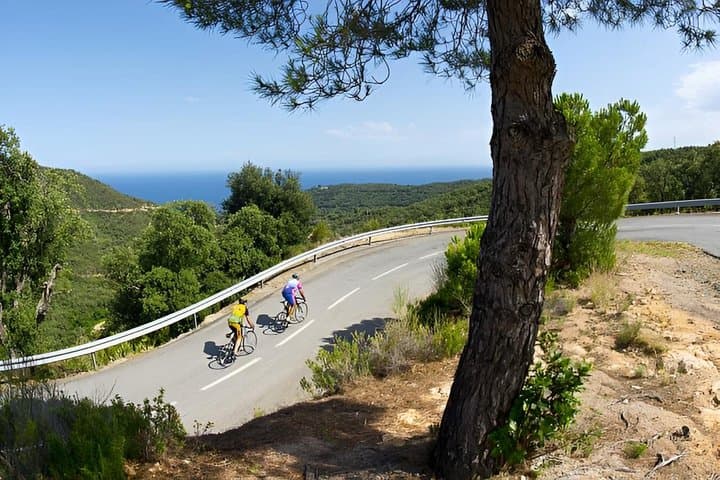 Guided road bike tour of the Costa Brava