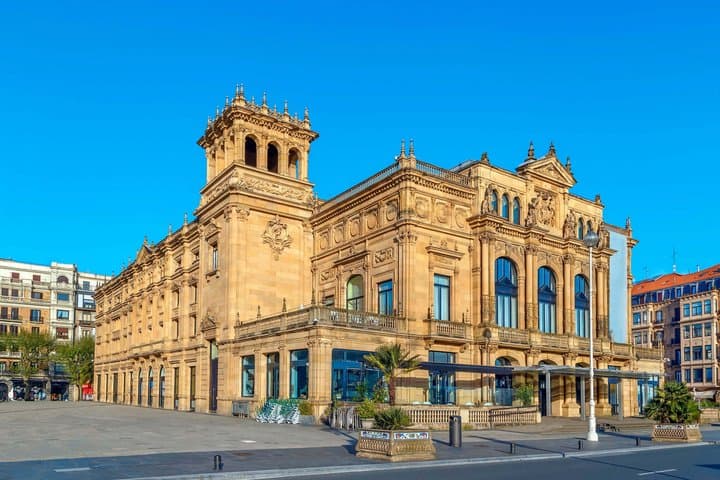 San Sebastián Walking Tour with Audio Guide on Your Smartphone