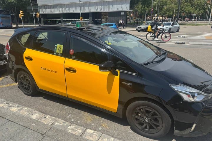Barcelona Airport Cruise Port City Private Taxi Transfer
