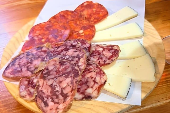 Tapas Tour of Santiago de Compostela