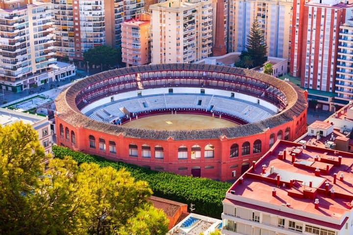 Hello Málaga: Private 2-Hour Intro City Walk with Local Guide