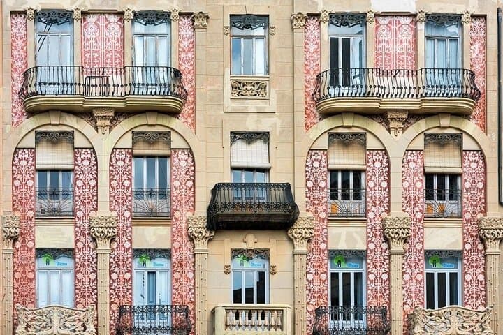 Private Tour of Valencia’s Old Town with Radio Guide
