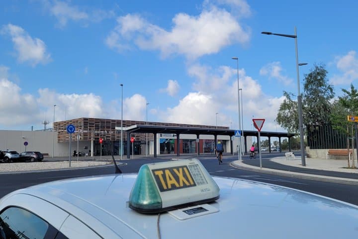 Private transfer from Huelva to Seville Airport SVQ