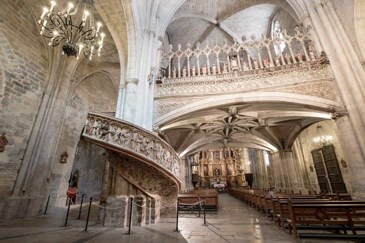 Full-Day Tour in Morella and Peñíscola: Tickets & Lunch Included