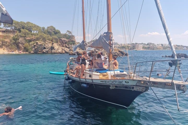 Sunset Boat Trip in Mallorca with Tapas and Drink Included