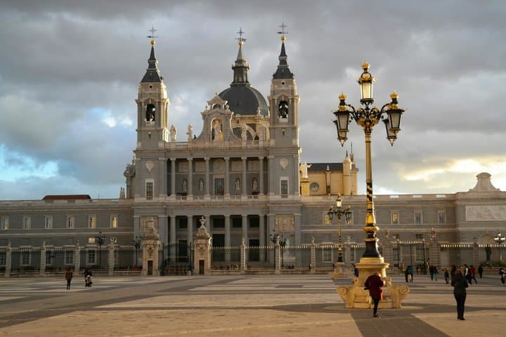 Madrid Old Town Walking Tour: Essential Madrid & Habsburg Legacy