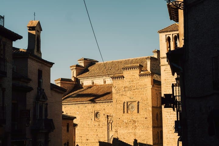 Toledo Half-Day Small Group Tour with Hotel Pickup from Madrid