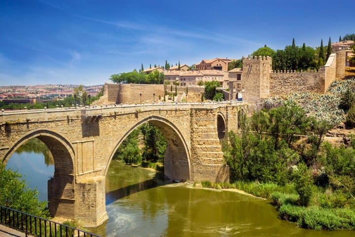 Toledo Half-Day Small Group Tour with Hotel Pickup from Madrid