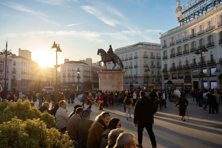 Madrid Half-Day Small Group Tour with Royal Palace & Hotel Pickup