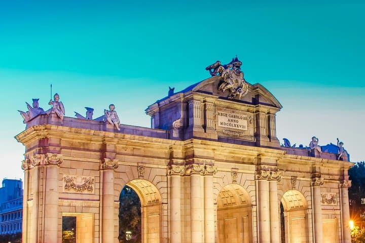 Madrid Highlights Small Group Tour with Hotel Pickup