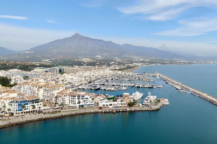 Marbella : enjoy the luxury of Puerto Banus by sailboat