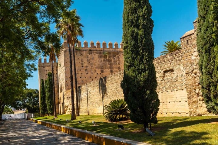 Hello Jerez de la Frontera: Private 2-Hour Walk with Local Guide