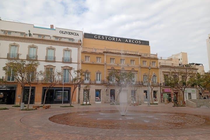 Private Tour Historic Center of Almeria with entrance to Alcazaba