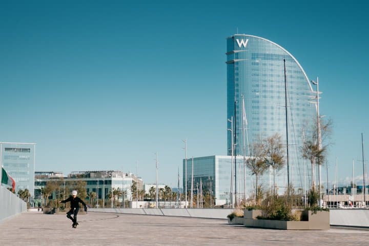 Maritime Barcelona Walking Private Tour with Boat Ride