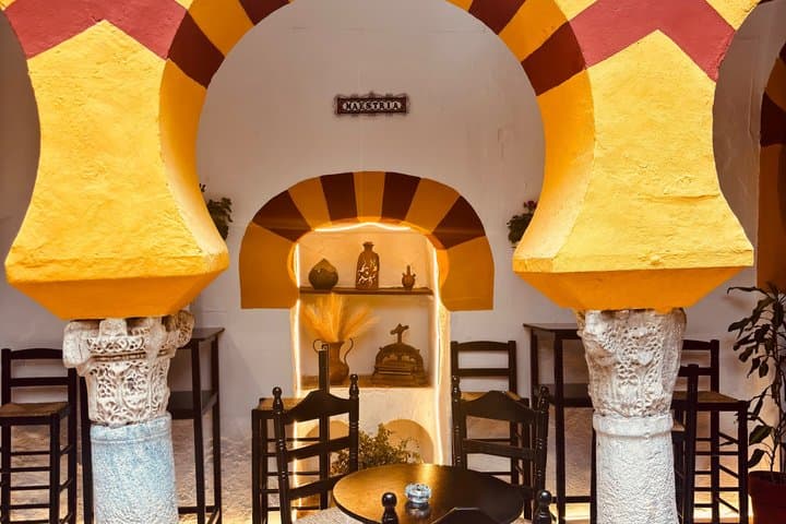 Wines and Tapas with History