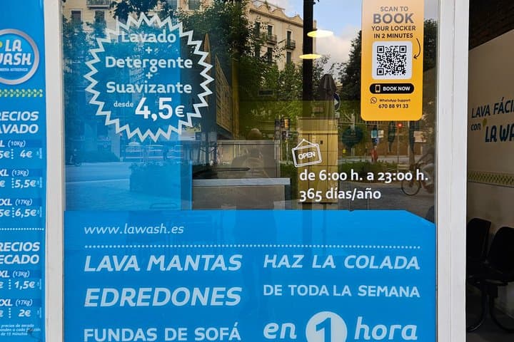 Passeig de Gràcia Convenient Luggage Storage