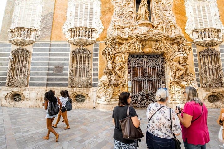 Valencia Highlights Private Tour: Markets, Museums & Paella
