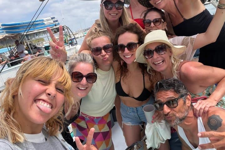 Ibiza Boat Tour with Drinks, Snorkeling & Paddle Boards