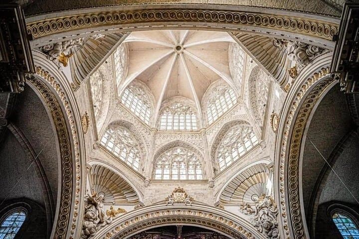 Valencia Cathedral, Holy Grail, Silk Exchange & Wine-Entry Incl.