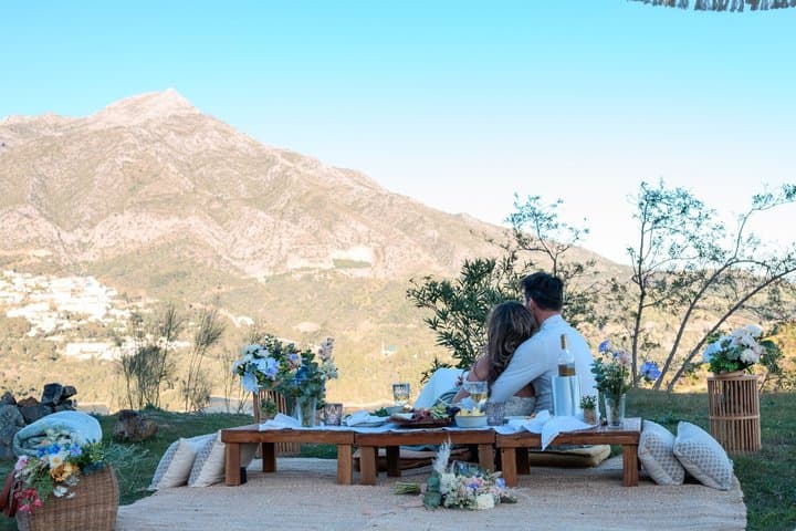 Marbella: Private Luxury Pop-Up Picnic In Nature