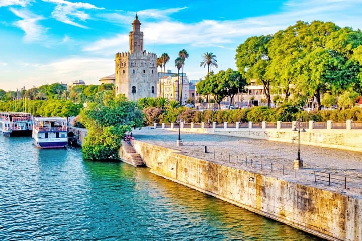 4-Day Guided Tour Cordoba, Seville, Granada and Toledo from Madrid
