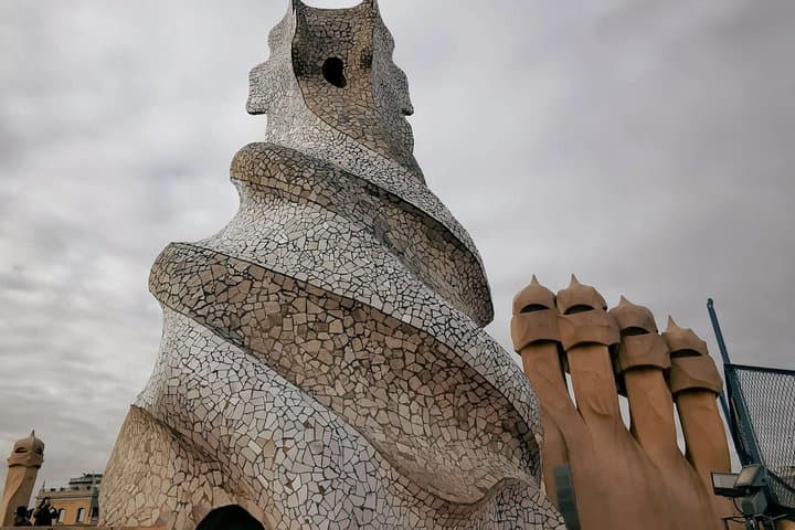 Casa Batlló and La Pedrera Private Tour with an Official Guide