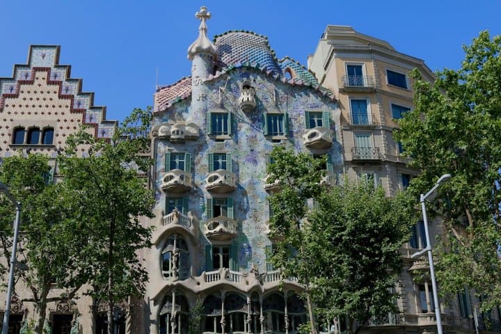 Barcelona Poble Espanyol Ticket and Digital City Tour